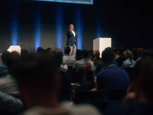 Dominik Kettner im Dialog mit dem Publikum